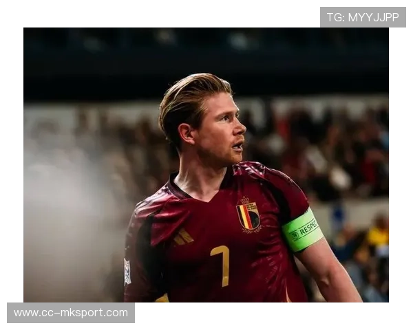 德布劳内短传撕裂对手最后防线